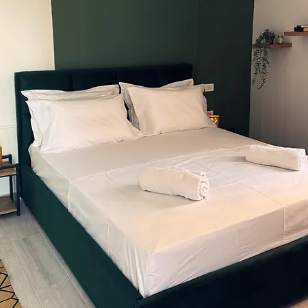 Enol Plazza Lägenhet